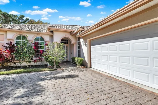 $559,000 | 3640 Northwest Royal Oak Drive, Jensen Beach, FL 34957