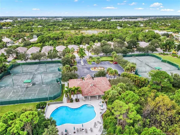 $549,000 | 3640 Northwest Royal Oak Drive, Jensen Beach, FL 34957