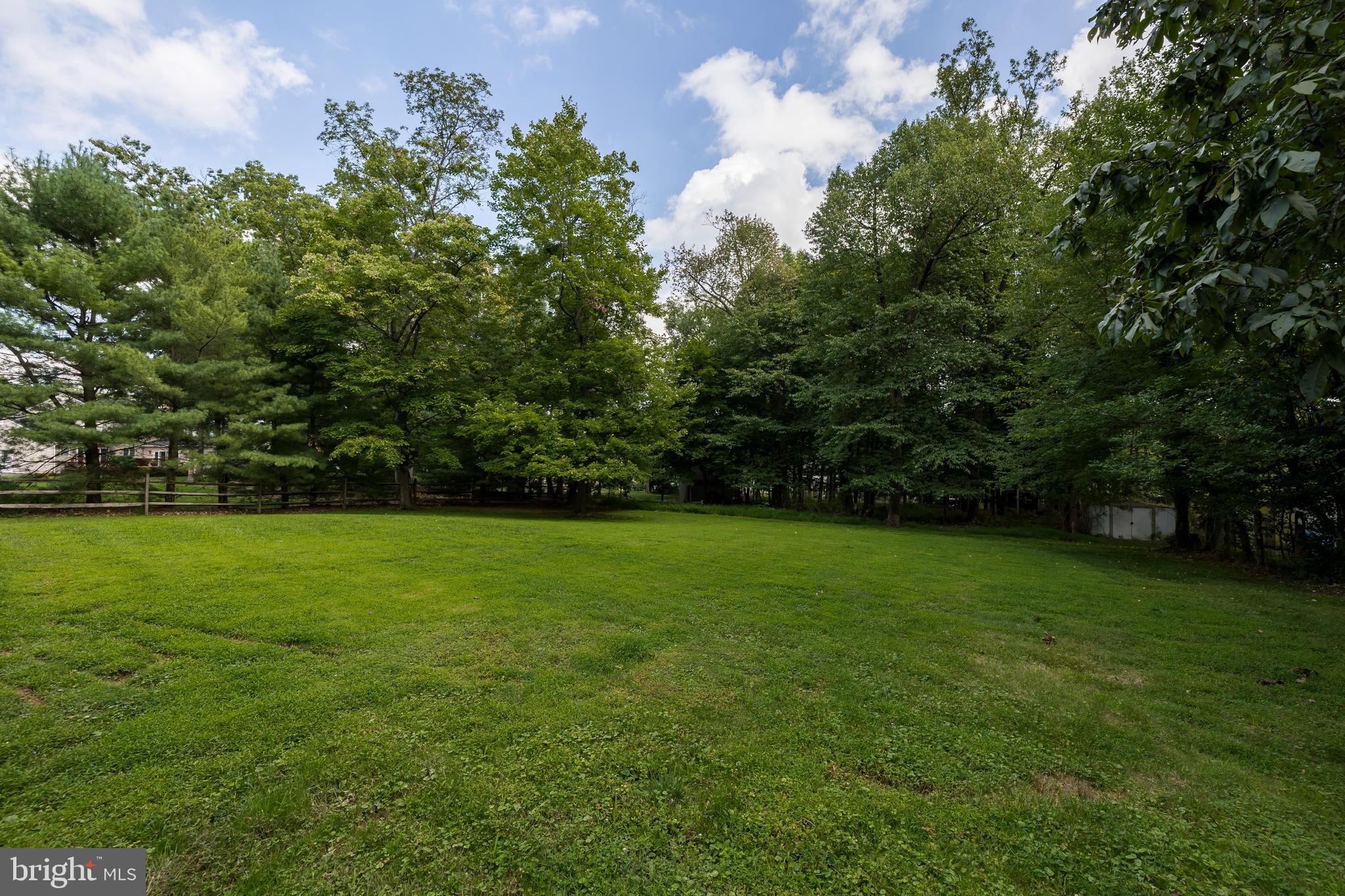 621 Griffiths Road Warrington, PA 18976 - Photo 17 of 54 Gallery Image 17