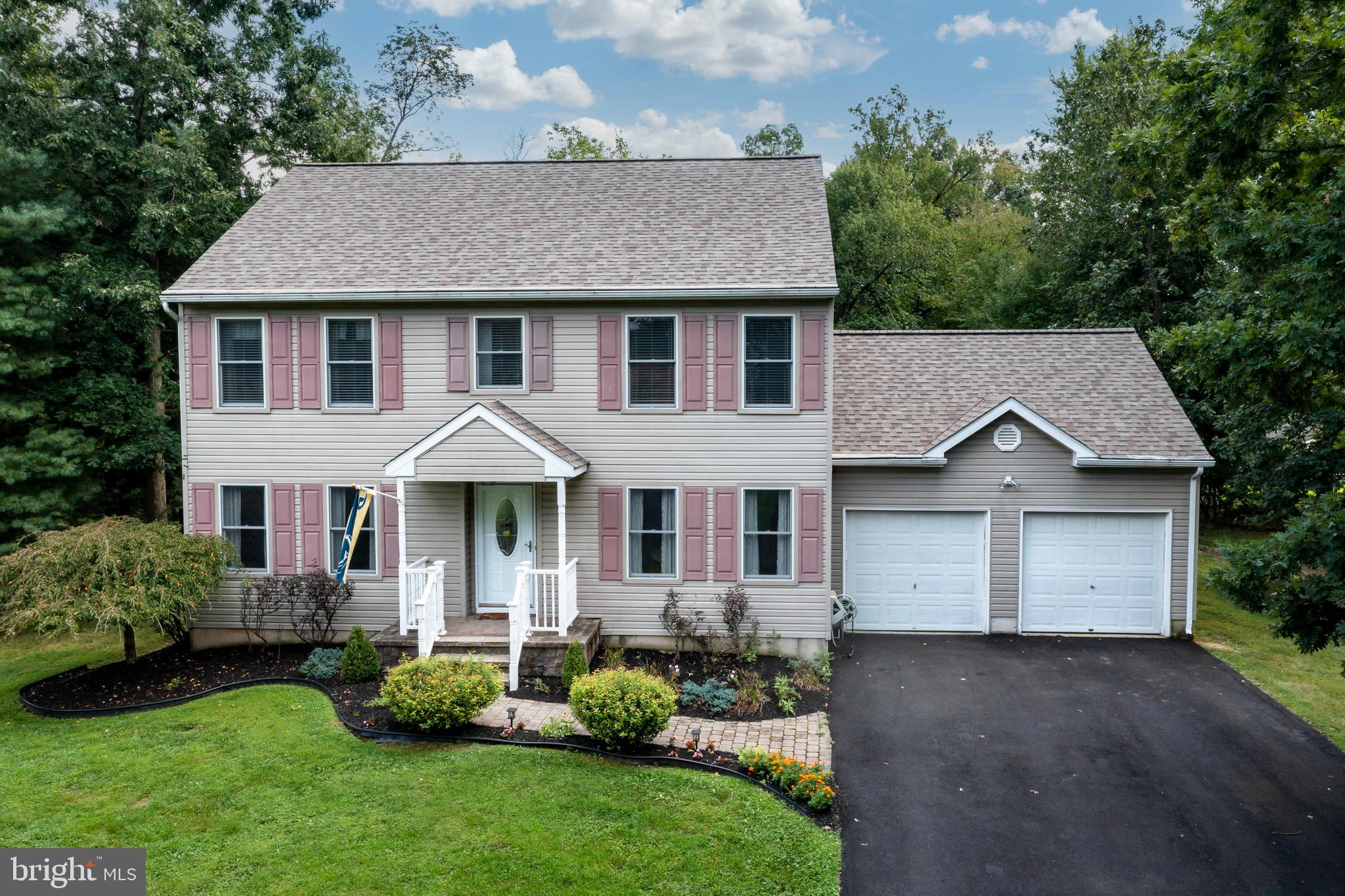 621 Griffiths Road Warrington, PA 18976 - Photo 4 of 54 Gallery Image 4