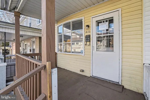 $150,000 | 406 East Wiconisco Avenue, Tower City, PA 17980