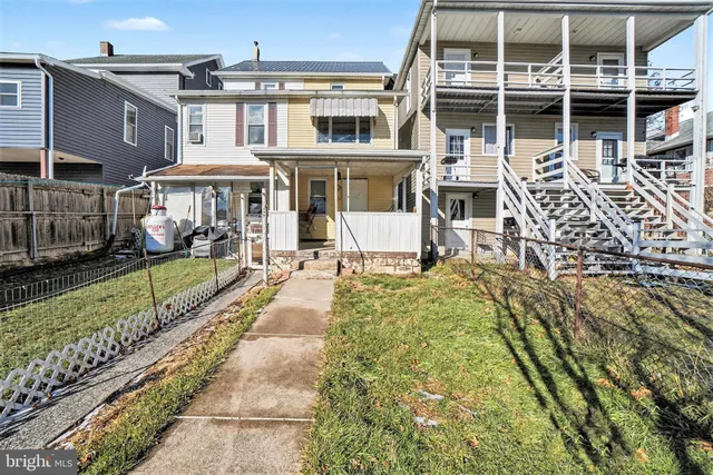 $150,000 | 406 East Wiconisco Avenue, Tower City, PA 17980