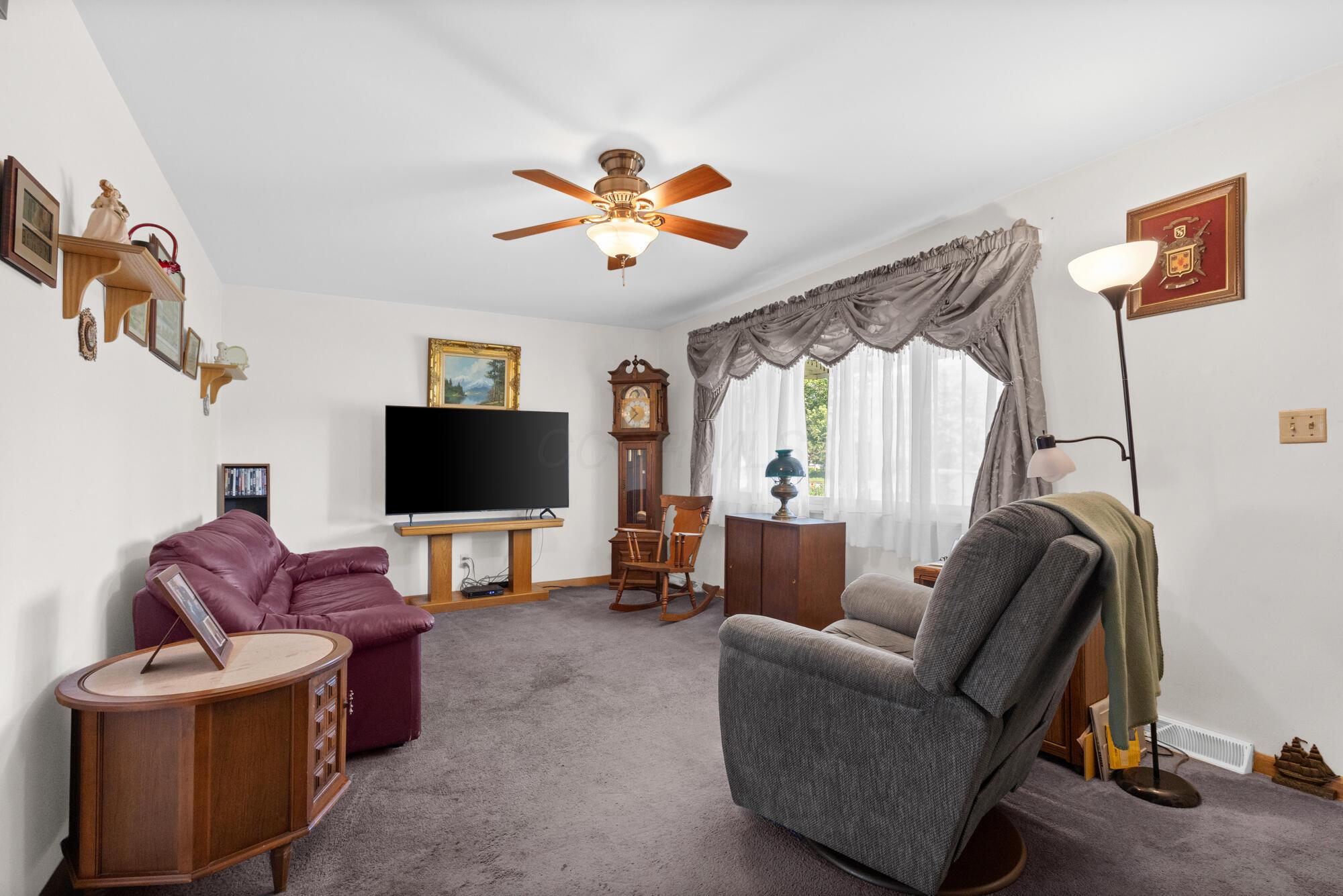 3329 Clime Road Columbus, OH 43223 - Photo 4 of 44 5_cs9a6499
