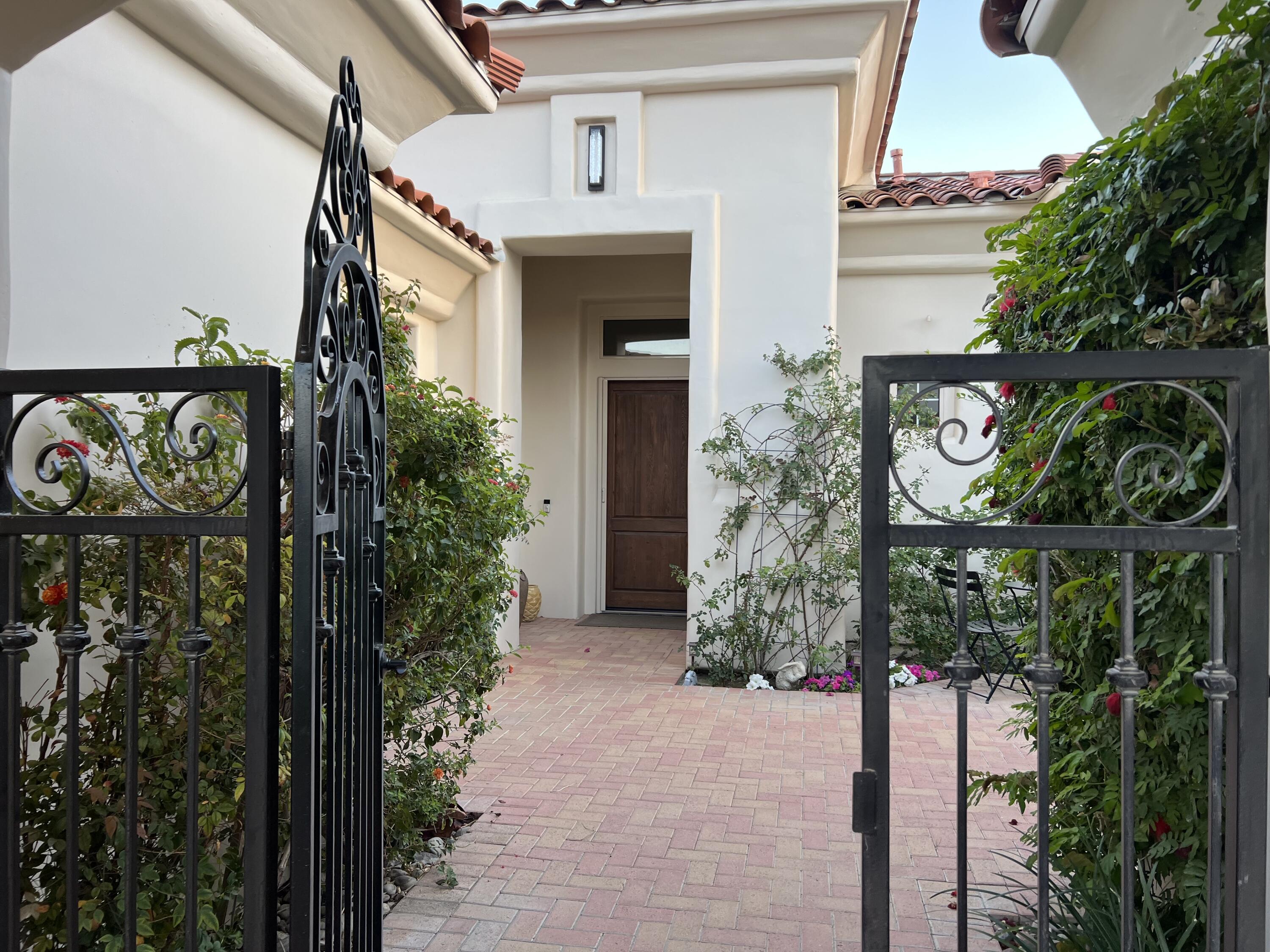 278 Loch Lomond Road Rancho Mirage, CA 92270 - Photo 23 of 31 Main Entry