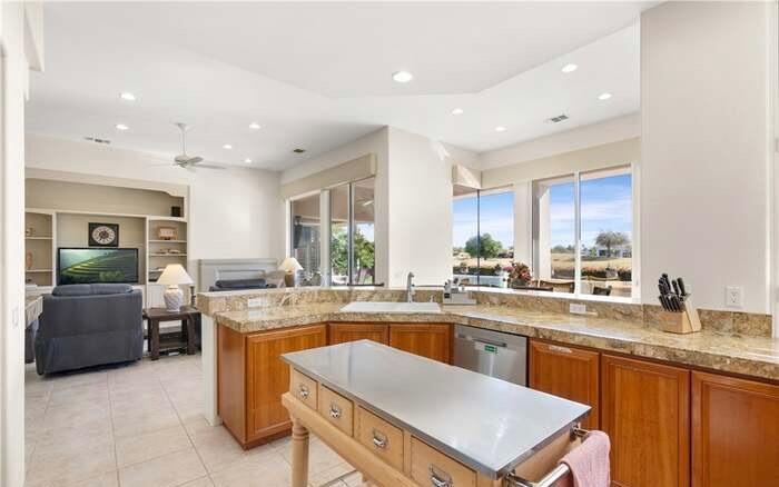 278 Loch Lomond Road Rancho Mirage, CA 92270 - Photo 7 of 31 Kitchen