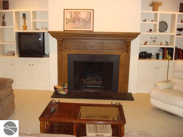 6464 Mission Ridge Traverse City, MI 49686 - Photo 12 of 15 1693026-11.JPG