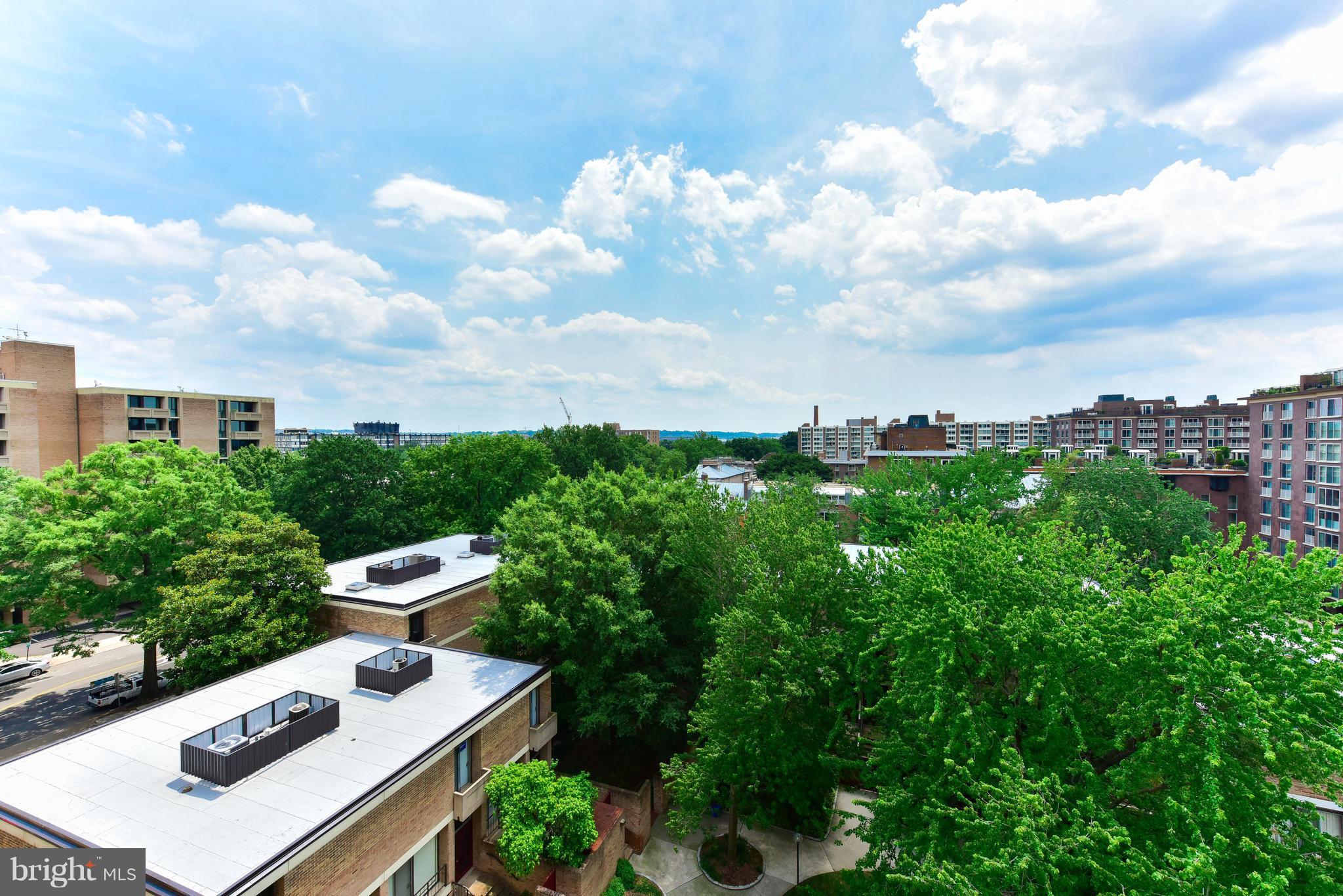 1245 4th Street Southwest, Unit E607 Washington, DC 20024 - Photo 13 of 24 a view of a terrace with sitting area