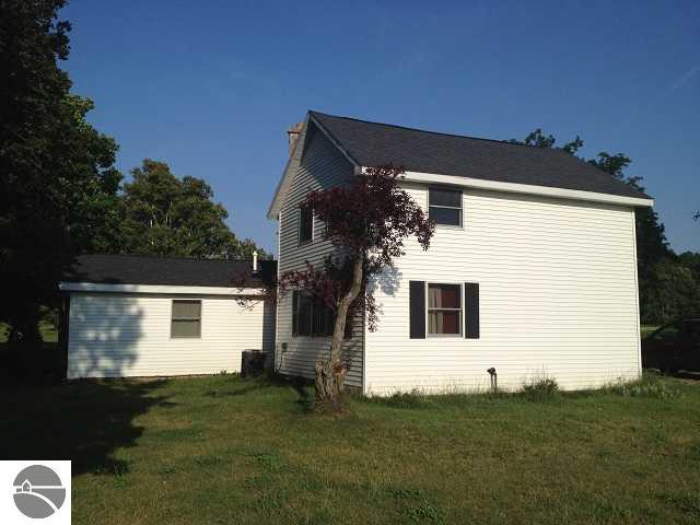 7351 West 18 Road Mesick, MI 49668 - Photo 4 of 25 1745431-3.JPG