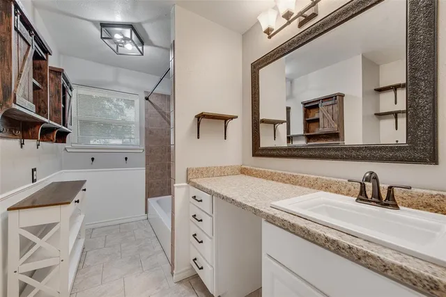 $310,000 | 411 Yorkshire Drive, Euless, TX 76040