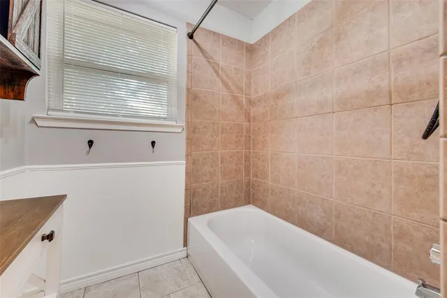 $310,000 | 411 Yorkshire Drive, Euless, TX 76040