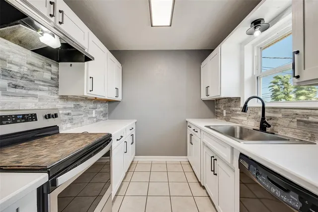 $310,000 | 411 Yorkshire Drive, Euless, TX 76040