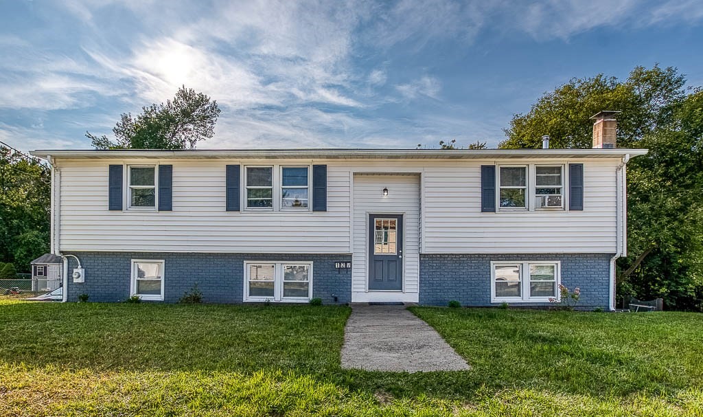 127 St Leon Avenue Woonsocket, RI 02895 - Photo 1 of 32