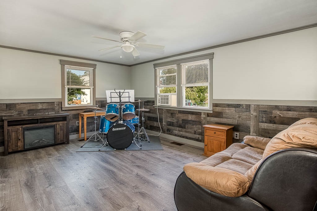 127 St Leon Avenue Woonsocket, RI 02895 - Photo 12 of 32