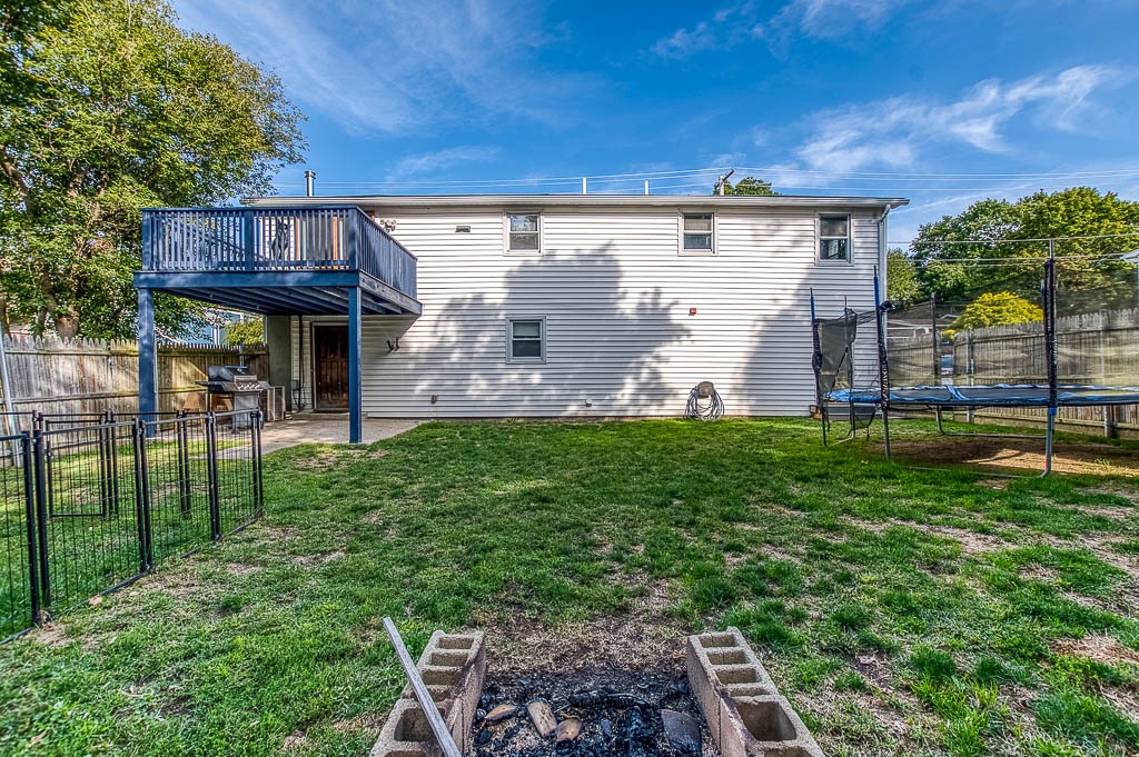 127 St Leon Avenue Woonsocket, RI 02895 - Photo 2 of 32