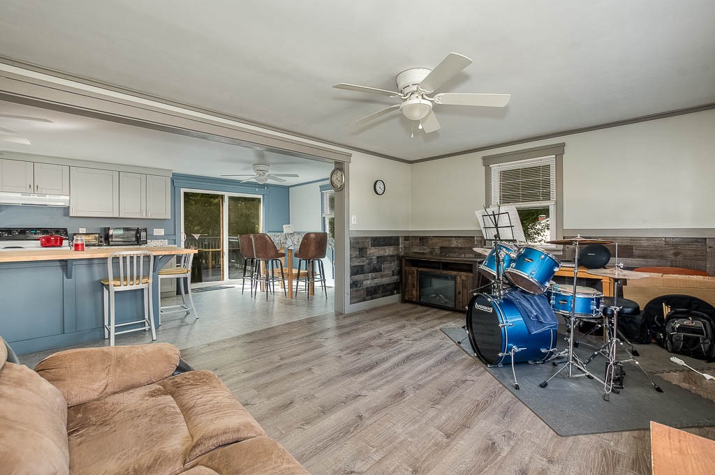 127 St Leon Avenue Woonsocket, RI 02895 - Photo 6 of 32