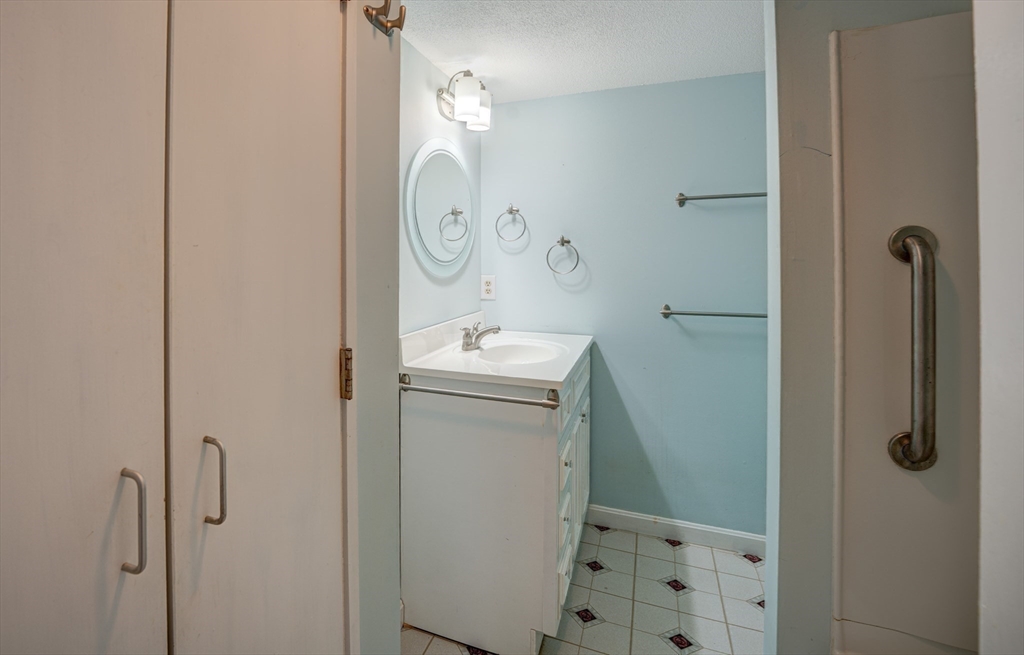 522 Tumbling Hawk, Unit 522 Acton, MA 01718 - Photo 25 of 42