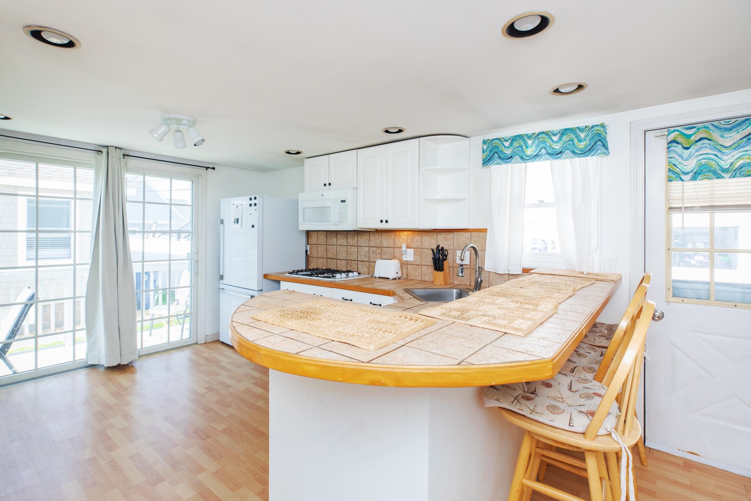 21 Fuller Acres, Unit 4 Hampton, NH 03842 - Photo 6 of 18