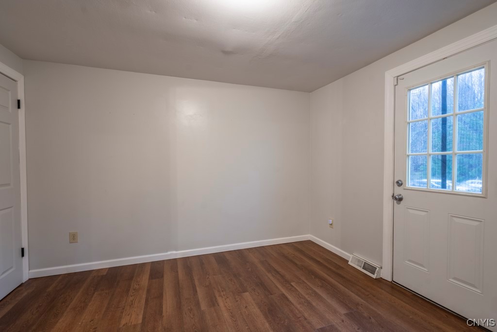 311 Kasson Road Camillus, NY 13031 - Photo 13 of 44