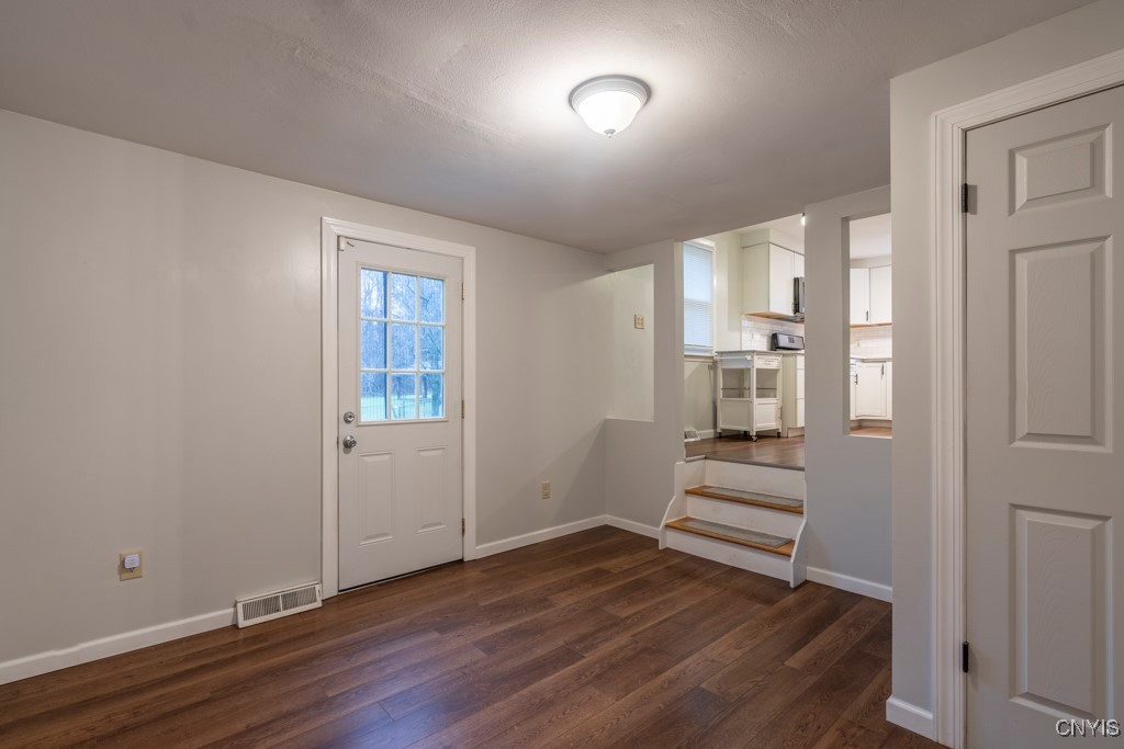 311 Kasson Road Camillus, NY 13031 - Photo 16 of 44