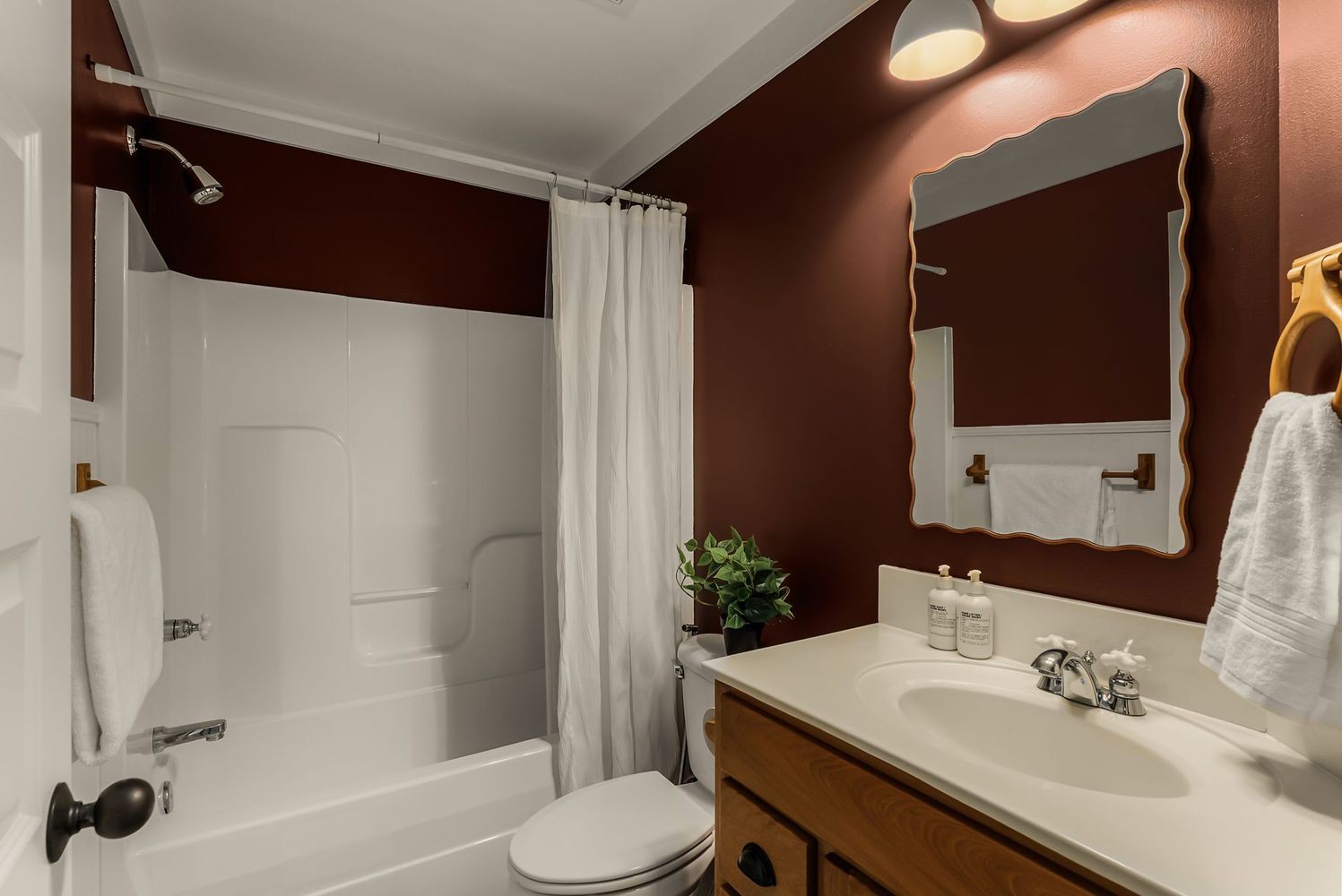 9581 South Harpeth Road Nashville, TN 37221 - Photo 35 of 55 a bathroom with a sink toilet and shower
