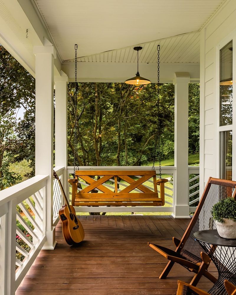 9581 South Harpeth Road Nashville, TN 37221 - Photo 6 of 55 a view of an outdoor seating area