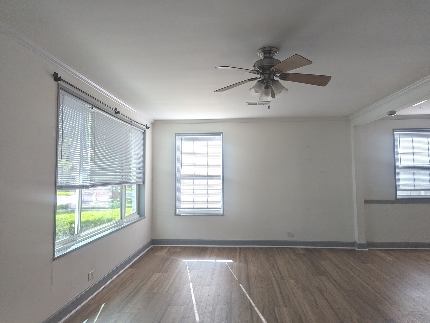 2055 Magnolia Road Homewood, IL 60430 - Photo 8 of 26