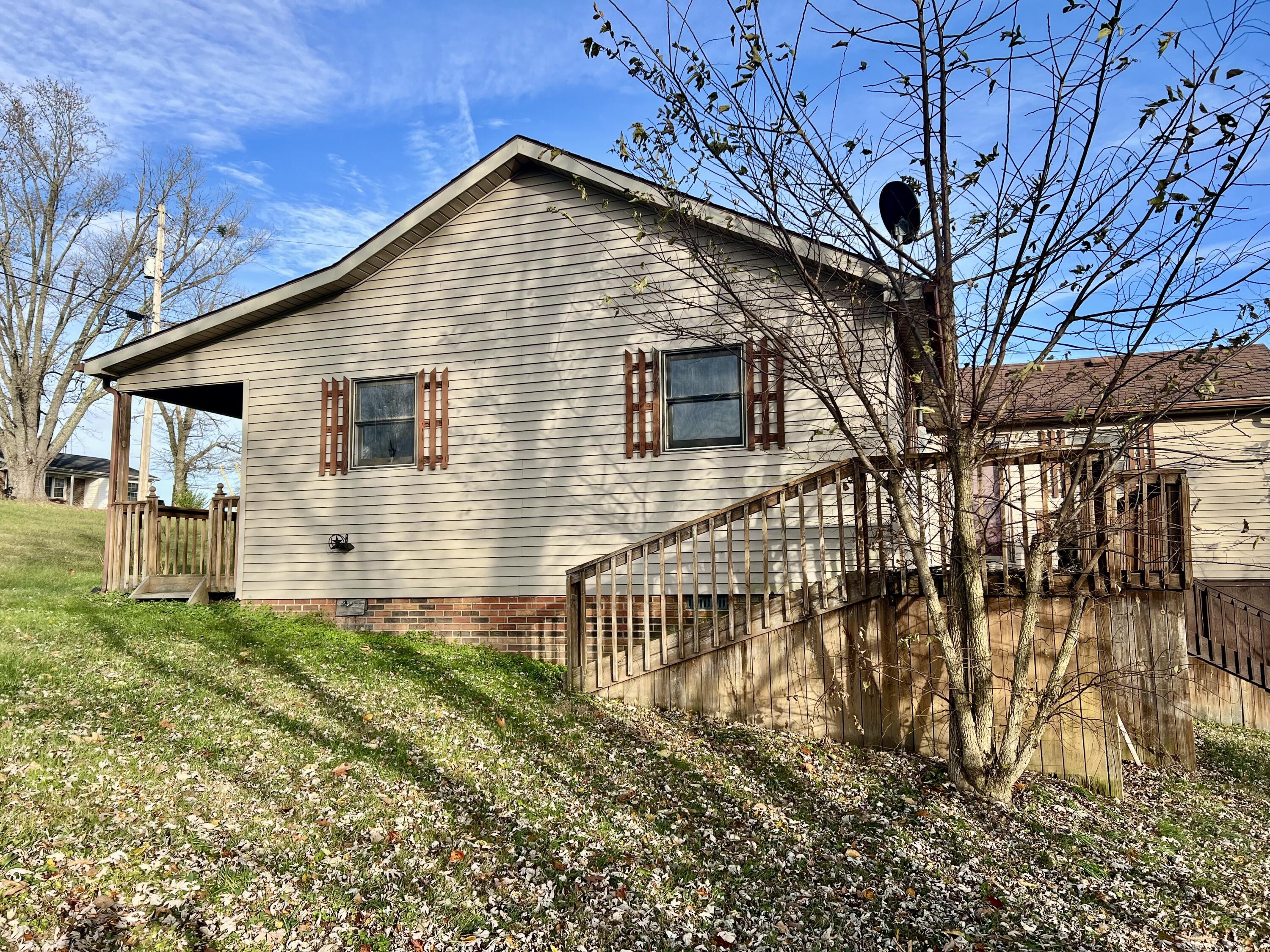 1057 Bowling Ridge Road Brodhead, KY 40409 - Photo 8 of 37 IMG_4439