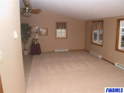 8916 Arcola Road Fort Wayne, IN 46818 - Photo 5 of 14
