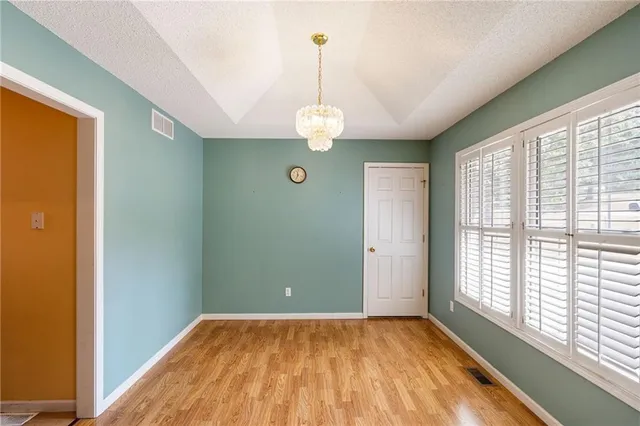 $340,000 | 1655 Sunchase Drive, Warsaw, MO 65355