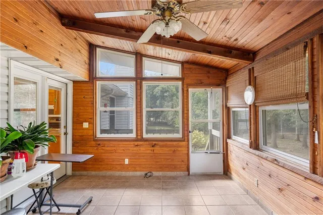 $340,000 | 1655 Sunchase Drive, Warsaw, MO 65355