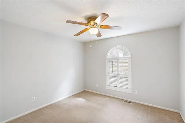 $340,000 | 1655 Sunchase Drive, Warsaw, MO 65355