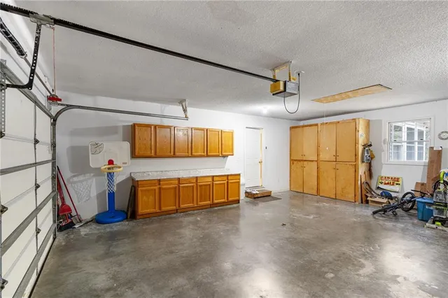 $340,000 | 1655 Sunchase Drive, Warsaw, MO 65355