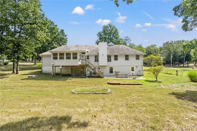 $340,000 | 1655 Sunchase Drive, Warsaw, MO 65355