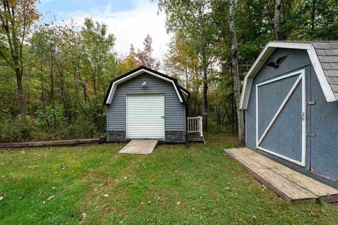 11661 Northeast County Line Road Clare, MI 48617 - Photo 31 of 75