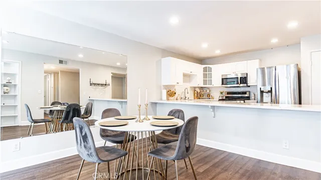 $699,000 | 1940 Highland Avenue, Unit 26, Los Angeles, CA 90068