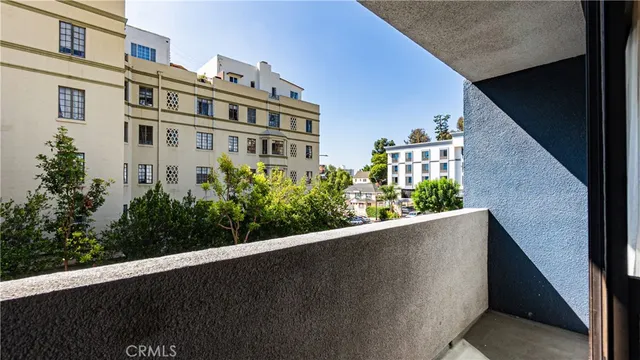 $699,000 | 1940 Highland Avenue, Unit 26, Los Angeles, CA 90068