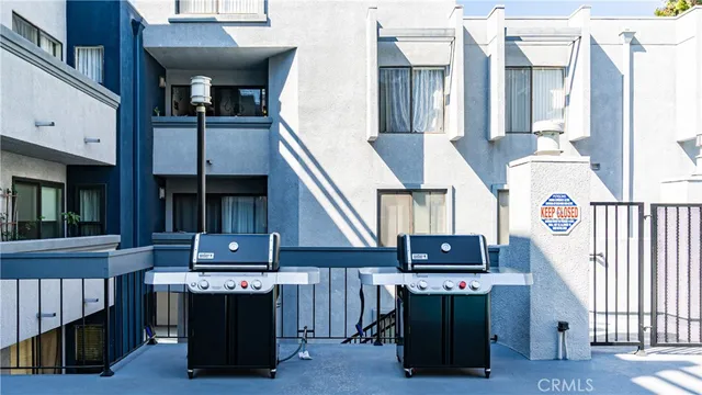 $699,000 | 1940 Highland Avenue, Unit 26, Los Angeles, CA 90068