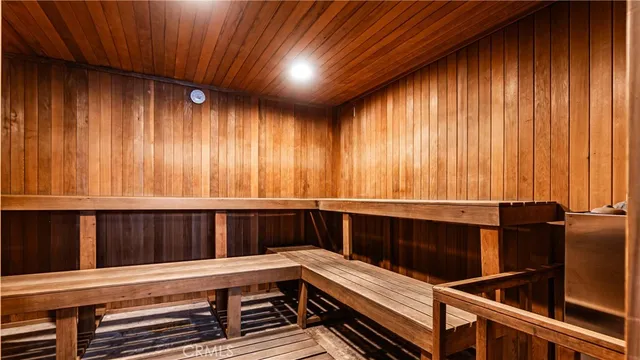 $699,000 | 1940 Highland Avenue, Unit 26, Los Angeles, CA 90068