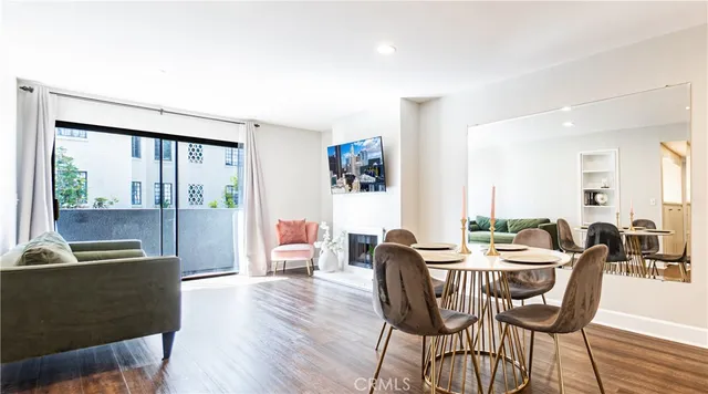 $699,000 | 1940 Highland Avenue, Unit 26, Los Angeles, CA 90068
