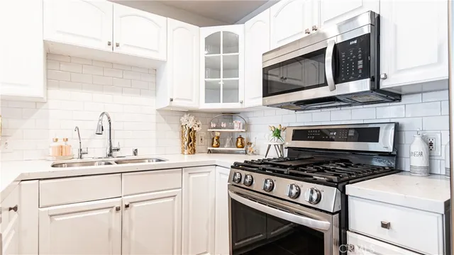 $699,000 | 1940 Highland Avenue, Unit 26, Los Angeles, CA 90068