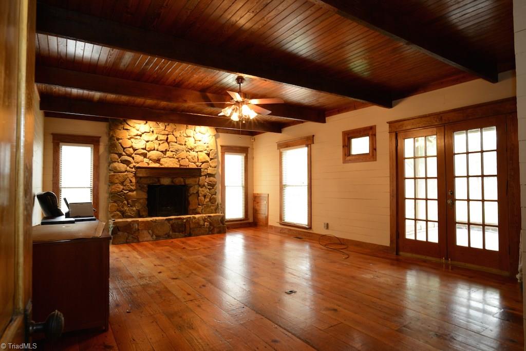 4705 Harvey Road Jamestown, NC 27282 - Photo 17 of 29 Gallery Image 17