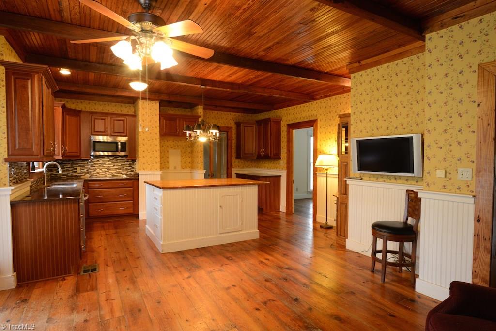 4705 Harvey Road Jamestown, NC 27282 - Photo 21 of 29 Gallery Image 21