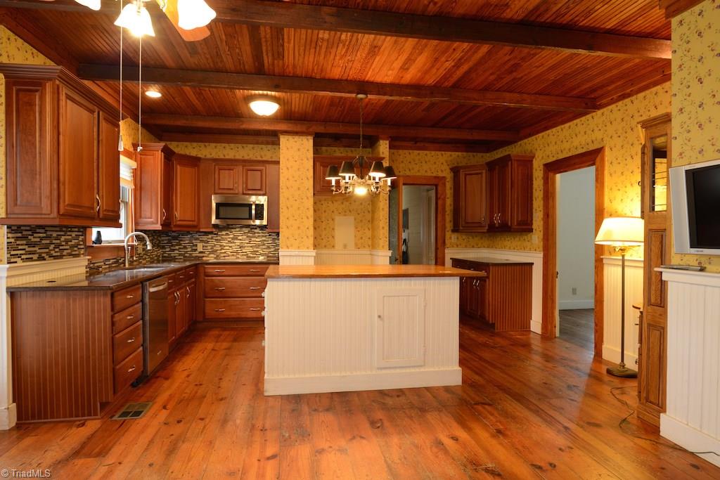 4705 Harvey Road Jamestown, NC 27282 - Photo 23 of 29 Gallery Image 23