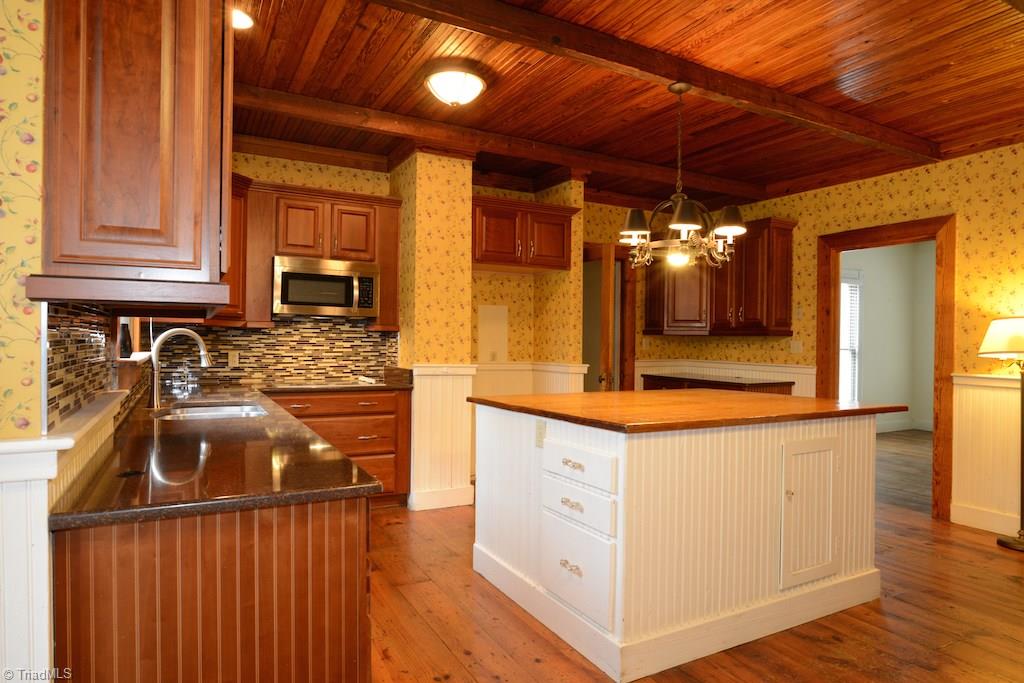 4705 Harvey Road Jamestown, NC 27282 - Photo 24 of 29 Gallery Image 24
