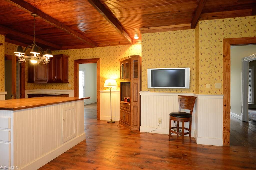 4705 Harvey Road Jamestown, NC 27282 - Photo 25 of 29 Gallery Image 25