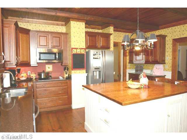 4705 Harvey Road Jamestown, NC 27282 - Photo 6 of 29 Kitchen.