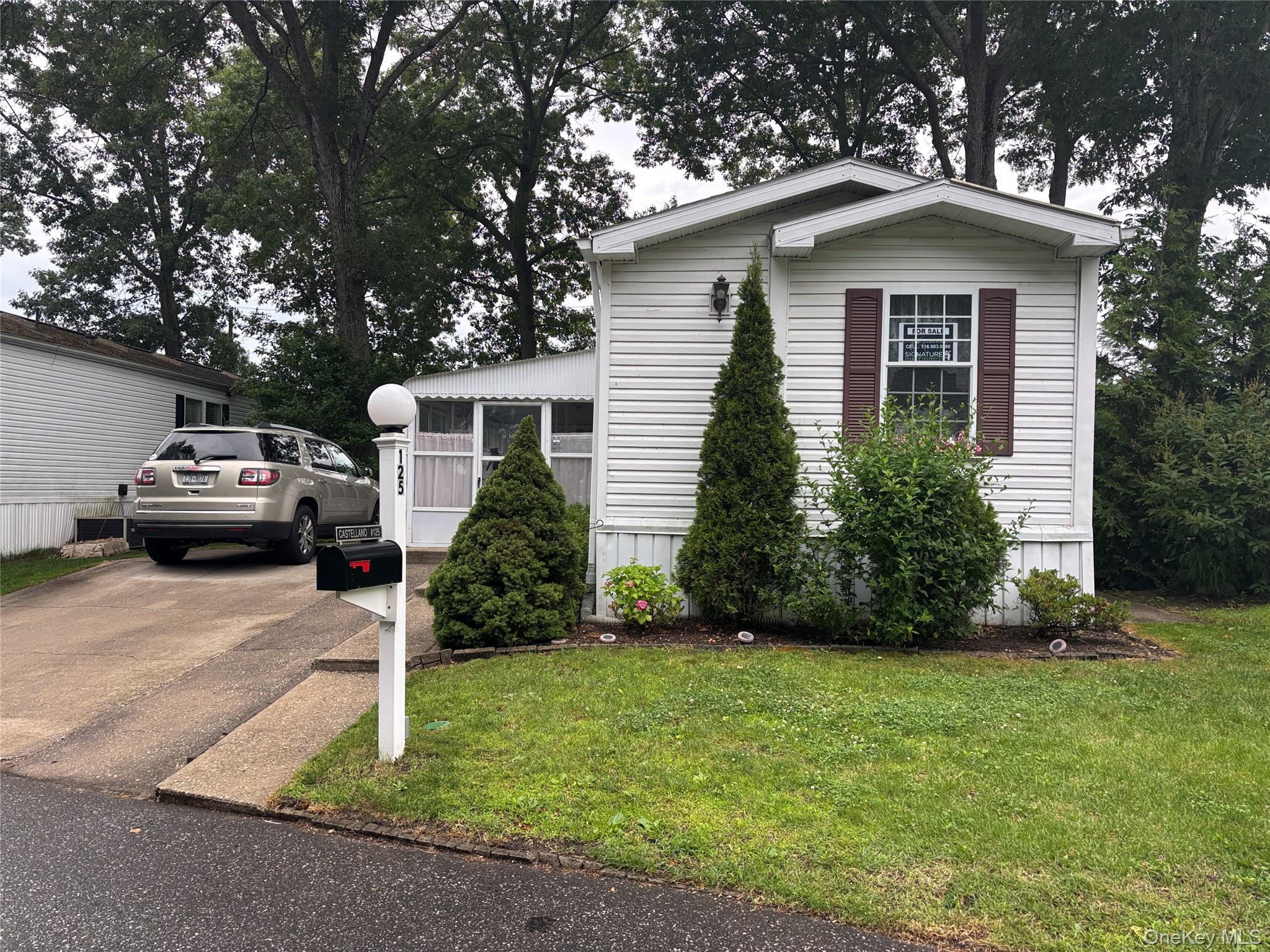 1661 Old Country Road, Unit 125 Riverhead, NY 11901 - Photo 2 of 22