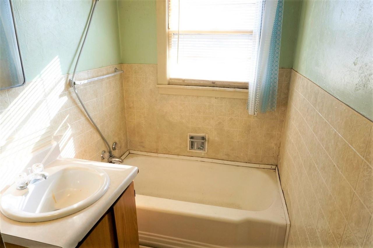 1020 Fir Street Perry, OK 73077 - Photo 10 of 16 Gallery Image 10