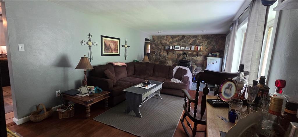 551 Muse-Bishop Road McDonald, PA 15057 - Photo 12 of 38 a living room with furniture and a window