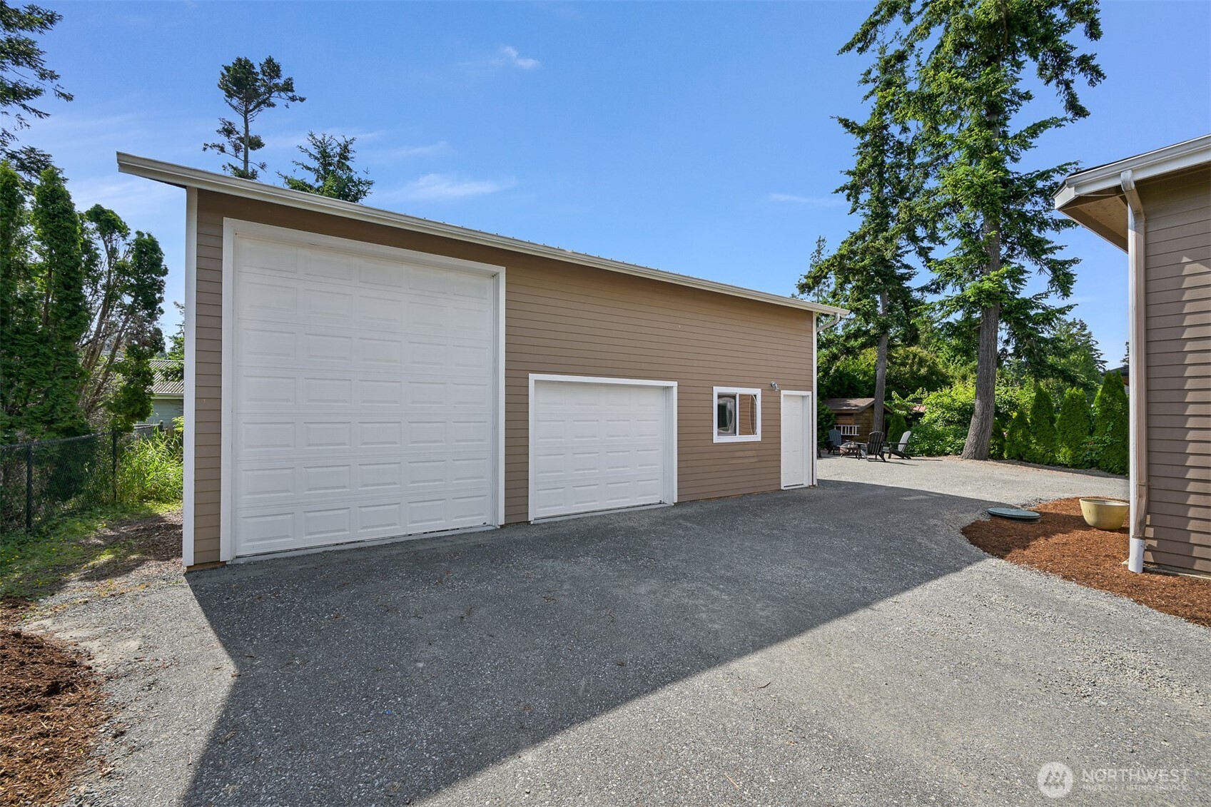 8141 Comox Road Blaine, WA 98230 - Photo 21 of 33